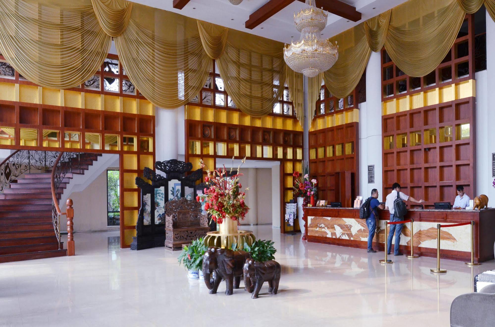 Suzhou Phoenix Hotspring Resort Zhangjiagang Экстерьер фото