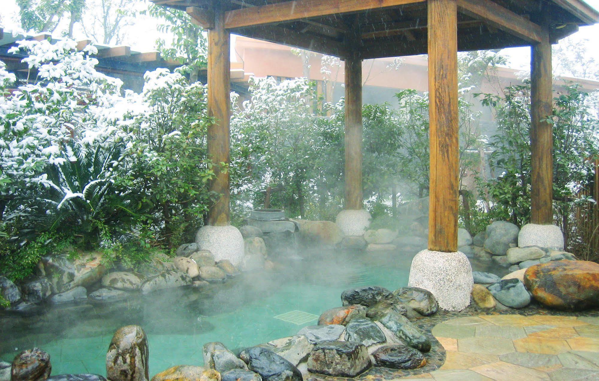 Suzhou Phoenix Hotspring Resort Zhangjiagang Экстерьер фото